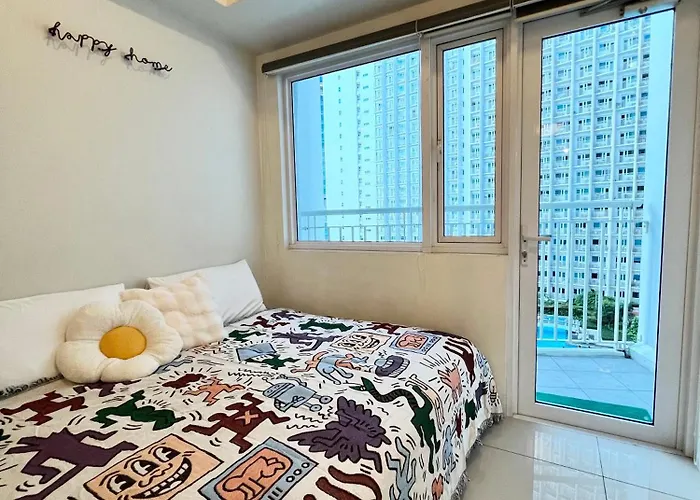 Fun Pop-art Inspired Makati Apartment *
